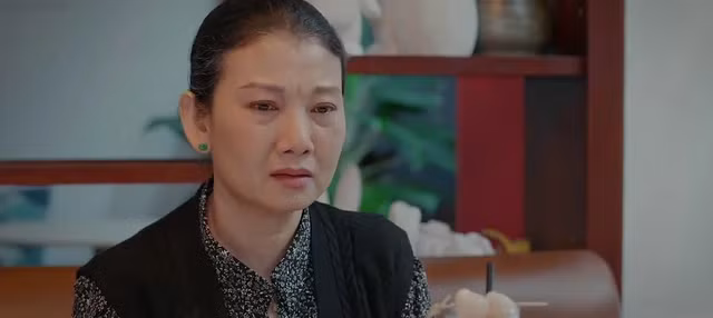 "Trạm cứu hộ trái tim": Số phận bất hạnh của những người phụ nữ ảnh 4