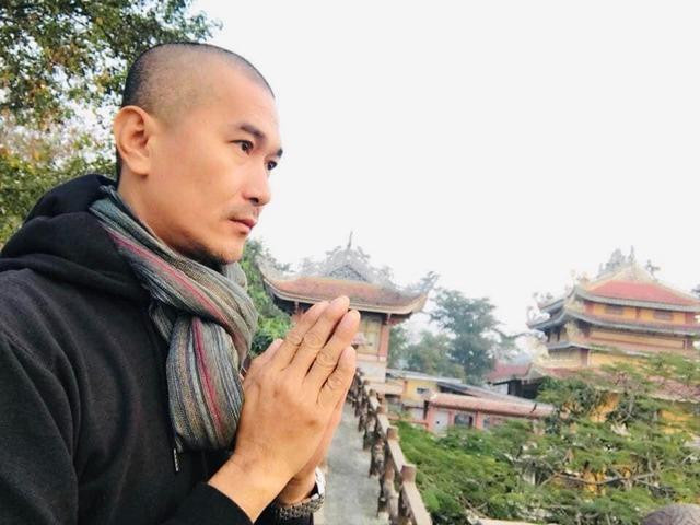 Nhung tin don do khoc, do cuoi trong Showbiz Viet