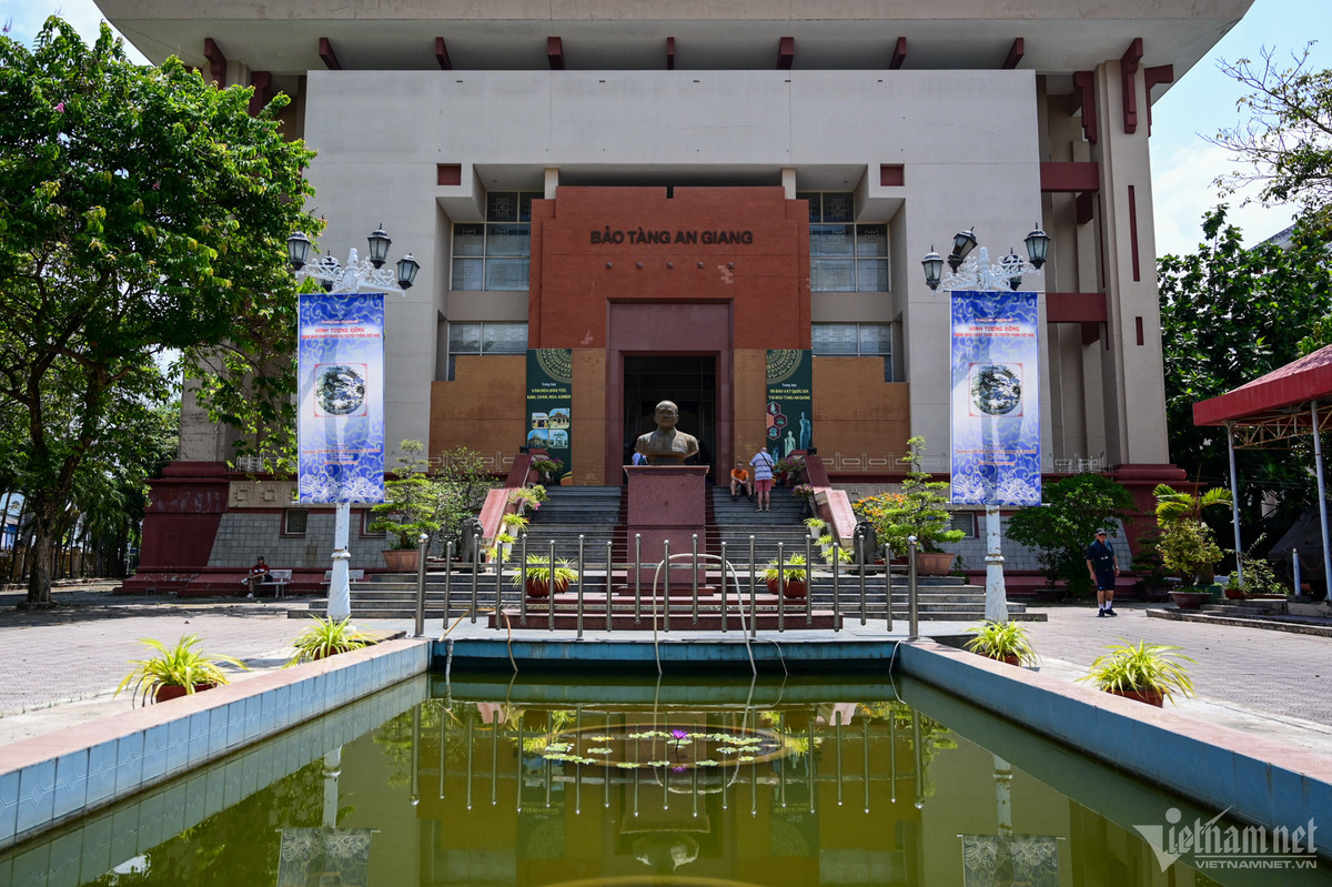 Tan thay 6 bao vat quoc gia cua van hoa Oc Eo