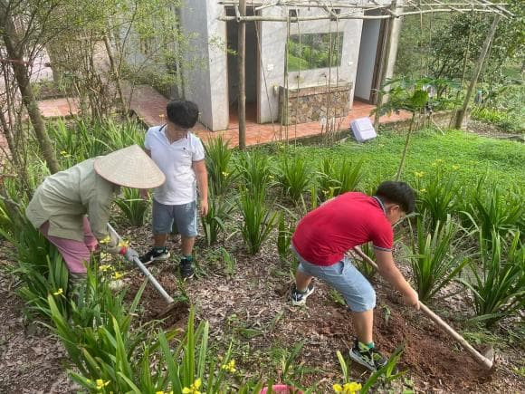 Sau ly hôn, BTV Trung Nghĩa phát tướng khó ai còn nhận ra - Hình 6 Sau ly hon, BTV Trung Nghia phat tuong kho ai con nhan ra-Hinh-6