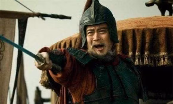 Thoi co dai, nu tu nhan bi lot sach trang phuc khi chat dau-Hinh-3