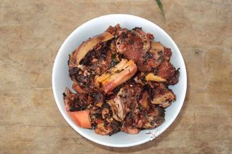 Mon an doc la o Yen Bai: Nghe ten hoi hoang, an rat ngon-Hinh-4