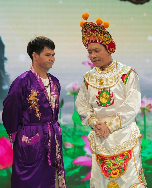 4 ca sĩ, nhạc sĩ nổi tiếng từng thủ vai Thiên Lôi trong Táo Quân - Hình 4 4 ca si, nhac si noi tieng tung thu vai Thien Loi trong Tao Quan-Hinh-4