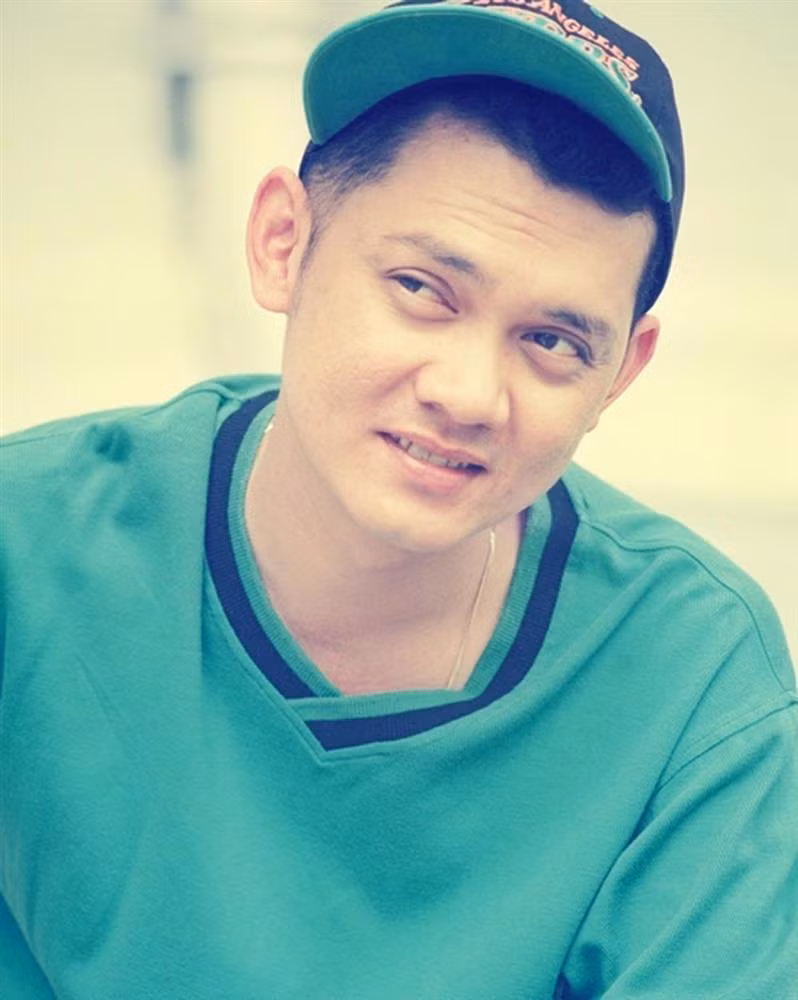 NSUT Huu Chau cong tu nha giau sa co, U60 khong vo con-Hinh-2