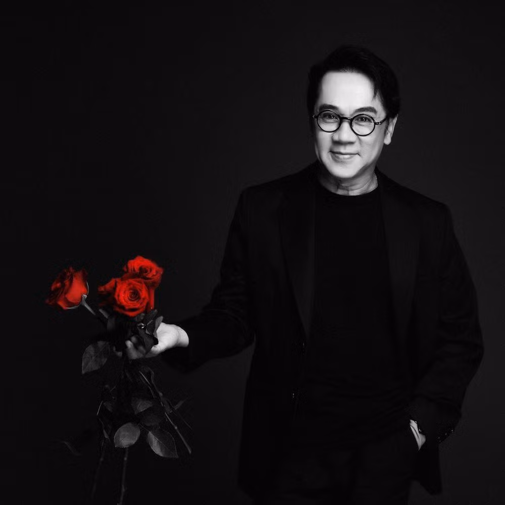 Sau nhiều năm gặt hái thành công, Thành Lộc muốn quay lại, theo đuổi dòng kịch thể nghiệm kén khán giả, tập trung đi sâu vào từng khía cạnh của con người với cách dàn dựng tinh vi. Gần đây nghệ sĩ kỳ cựu trở lại điện ảnh với vai thầy hiệu trưởng trong phim Kính vạn hoa và ông Hội đồng Lịnh trong tác phẩm Công tử Bạc Liêu. 