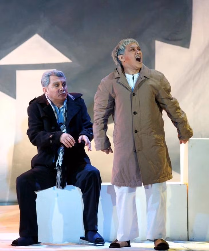 Trên hành trình nghệ thuật của mình, nghệ sĩ ghi dấu ấn với khán giả qua các vở kịch Dạ cổ hoài lang, Cậu đồng, 12 bà mụ, Ngôi nhà không có đàn ông, Hợp đồng mãnh thú, Tấm Cám, series kịch thiếu nhi Ngày xửa ngày xưa. Nghệ sĩ còn góp mặt trong các phim truyền hình, điện ảnh như Mùi ngò gai, Chàng trai năm ấy, Tấm Cám chuyện chưa kể, Ngôi nhà bươm bướm... 