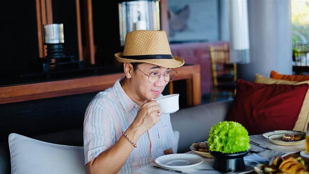 Dù nổi tiếng nhưng Thành Lộc lại chọn cuộc sống độc thân. Nam nghệ sĩ nhiều lần chia sẻ về quyết định này là sự lựa chọn có ý thức, không phải vì hoàn cảnh ép buộc. Cuộc sống độc thân giúp Thành Lộc có nhiều thời gian và tâm trí để theo đuổi đam mê nghệ thuật. Dù không có gia đình riêng, Thành Lộc vẫn sống một cuộc sống đầy ý nghĩa với tình yêu nghề, tình cảm từ đồng nghiệp, học trò và khán giả. Nghệ sĩ cũng bảy tỏ khi nằm xuống sẽ hiến xác cho y học. 