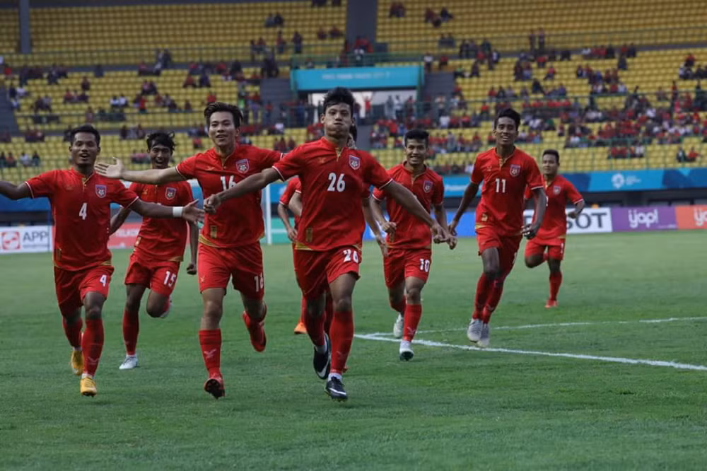 Đoàn Văn Hậu là ngôi sao trẻ được chờ đợi nhất AFF Cup 2018 - Hình 3 Doan Van Hau la ngoi sao tre duoc cho doi nhat AFF Cup 2018-Hinh-3