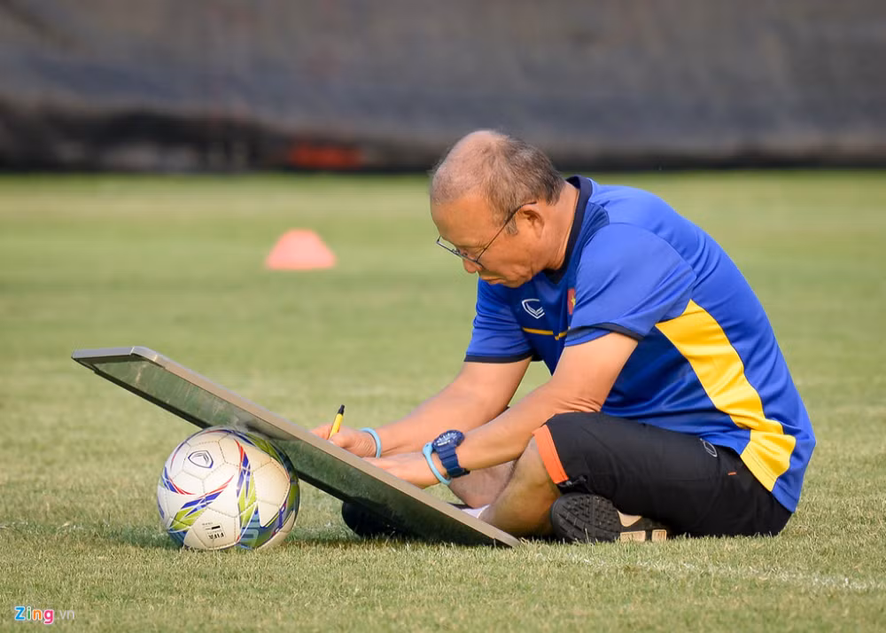 HLV Park Hang Seo bat mi 4 yeu to tao nen 'tinh than Viet'