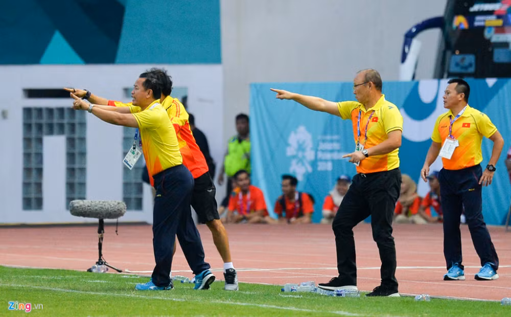 HLV Park Hang Seo bat mi 4 yeu to tao nen 'tinh than Viet'-Hinh-3