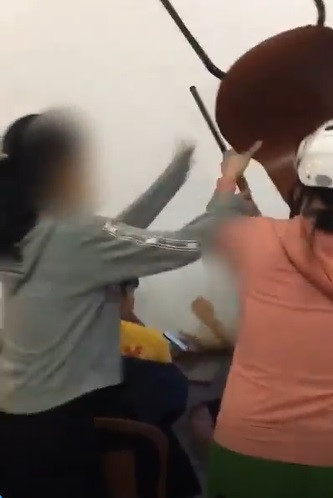 Danh con o quan tra sua: Luc tre tram cam, muon tu tu do loi tai ai?