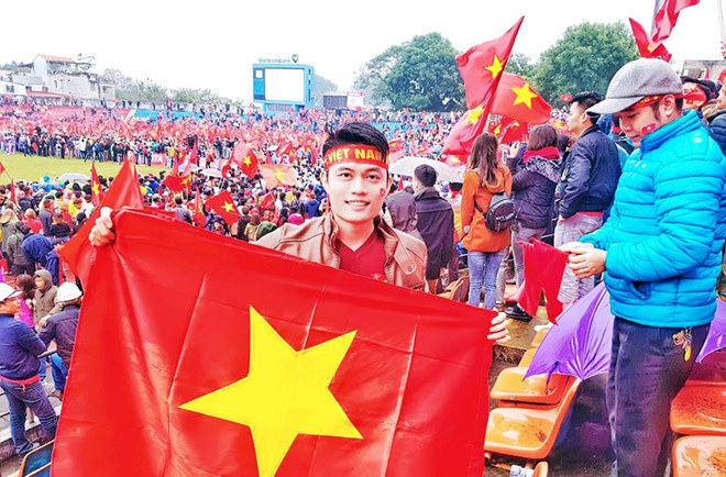 Thay giao Hai Phong dung ten Quang Hai, Tien Dung lam ma de thi Vat ly