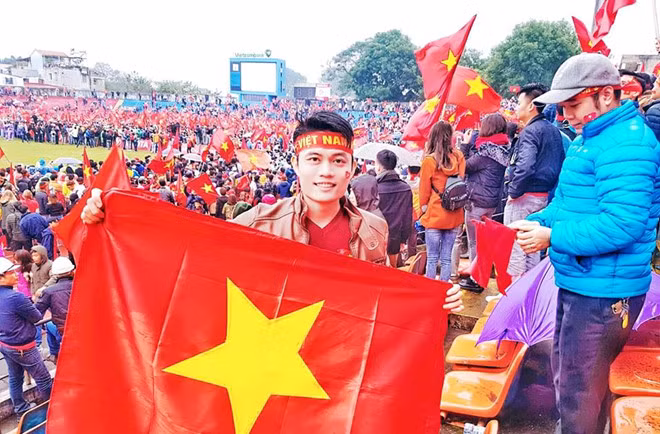 Thay giao Hai Phong dung ten Quang Hai, Tien Dung lam ma de thi Vat ly