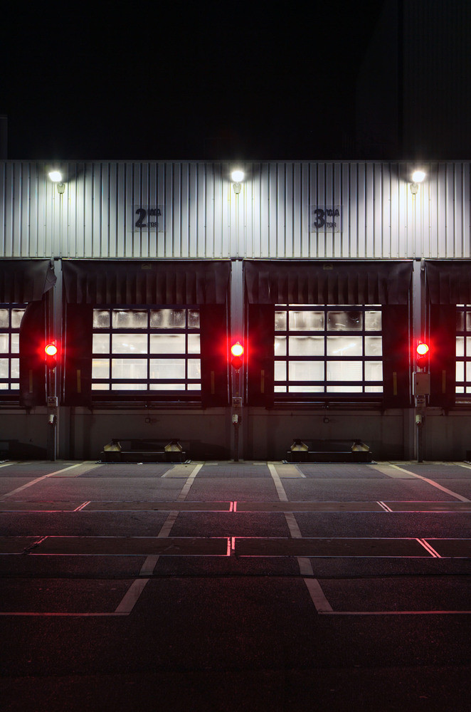 Trong một nghiên cứu được công bố trên tờ Y học môi trường và nghề nghiệp, các nhà nghiên cứu Đan Mạch cho rằng, phụ nữ làm việc ca đêm có khả năng phát triển ung thư vú gấp 4 lần so với những phụ nữ không làm việc đêm.