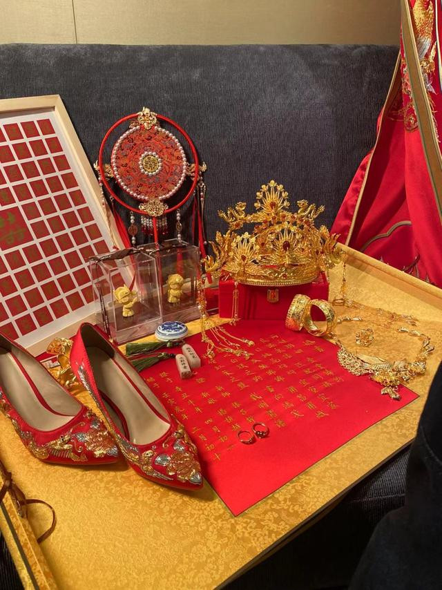 Nữ sinh kiếm bộn tiền nhờ làm phù dâu, kiếm được bạn trai ở đám cưới - Hình 7 Nu sinh kiem bon tien nho lam phu dau, kiem duoc ban trai o dam cuoi-Hinh-7