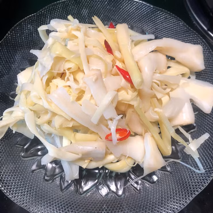 Một đợt thu hoạch bồn bồn có thể mang về lợi nhuận vài chục triệu đồng