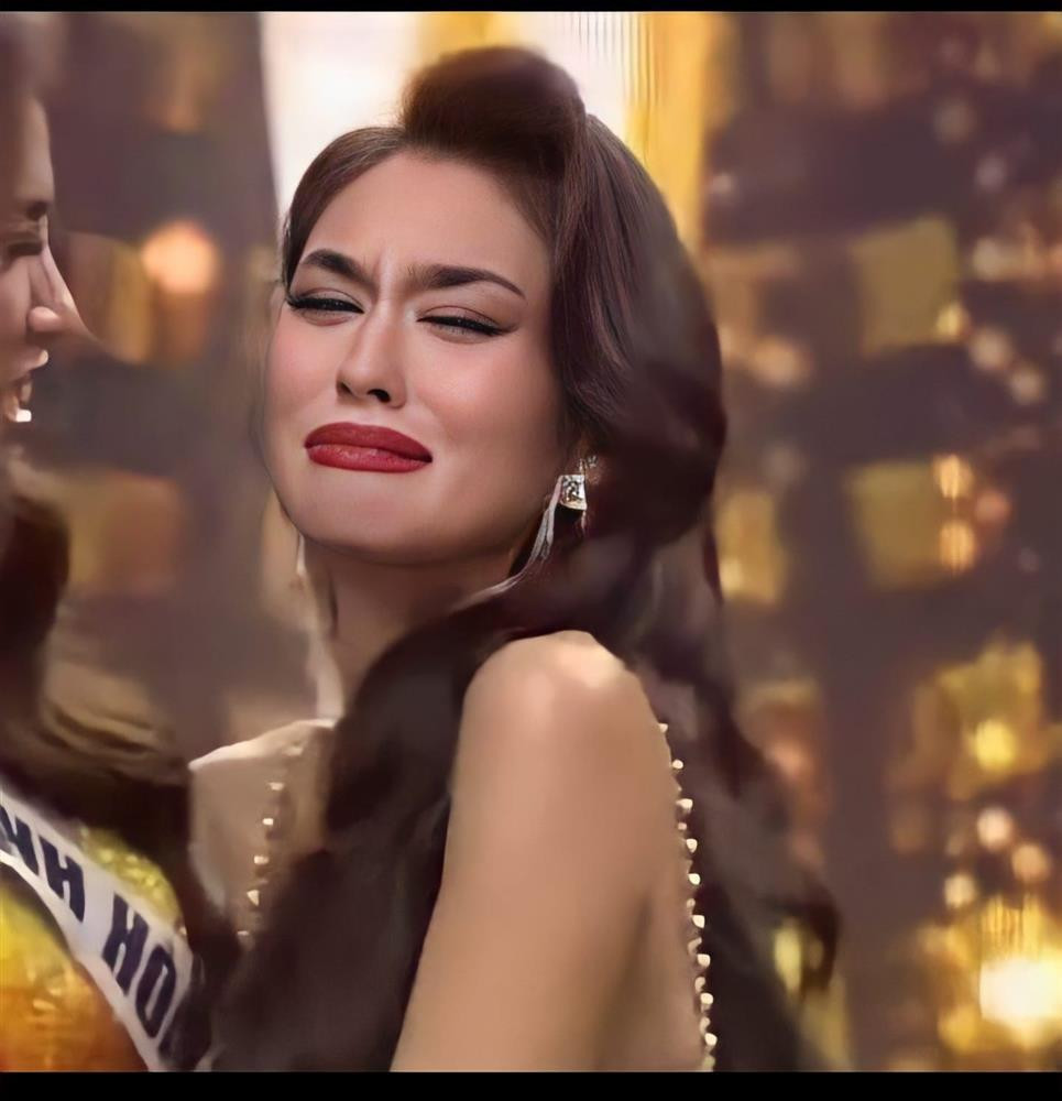 Biểu cảm đáng yêu của Thảo Nhi khi lọt top 3 Miss Universe Vietnam 2022.