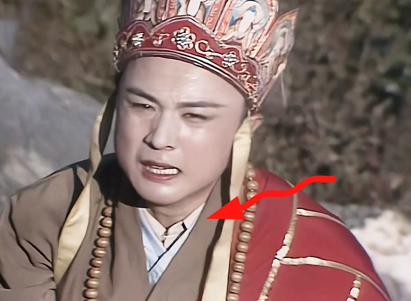 Từ Thiếu Hoa là một trong ba diễn viên thủ vai Đường Tăng, cùng Trì Trọng Thụy và Uông Việt. Từ Thiếu Hoa được khen có ngoại hình điển trai nhất. Trong một phân cảnh, nam diễn viên bị bắt lỗi lộ áo sơ mi bên trong áo cà sa.