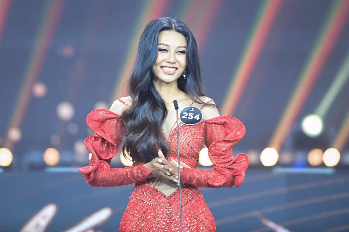 Su co cua A hau Thu Thao o dem chung ket