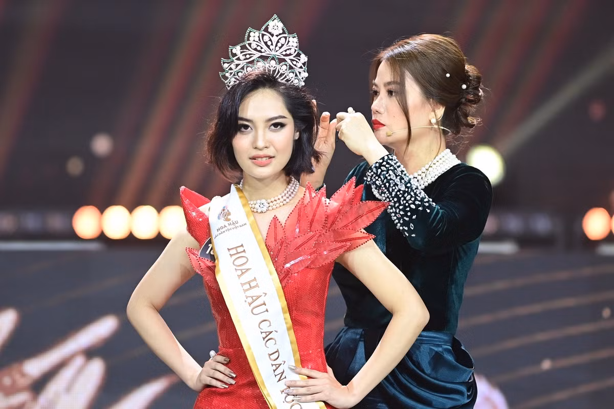 Va mieng tren TikTok