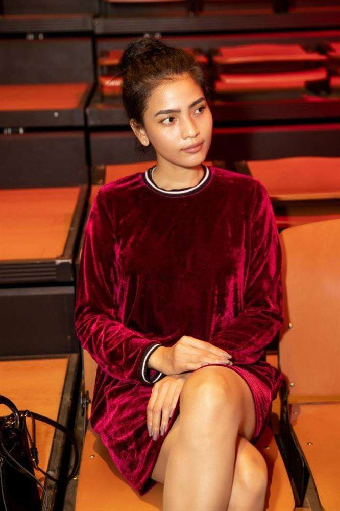 Mỹ nhân Việt hiếm hoi 'hạ' được nhan sắc Phạm Hương - Hình 12 My nhan Viet hiem hoi 'ha' duoc nhan sac Pham Huong-Hinh-12