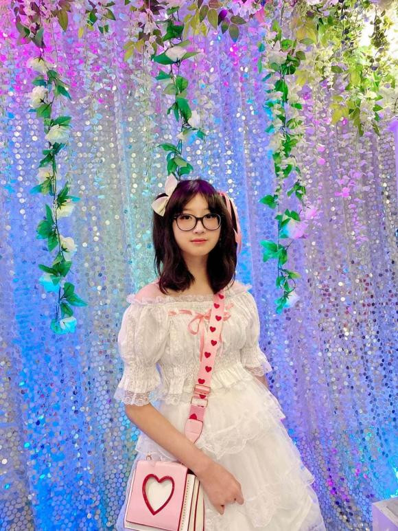 Ở tuổi 13, con gái Minh Thư gây mê mọi ánh nhìn với dung mạo thanh tú ảnh 3