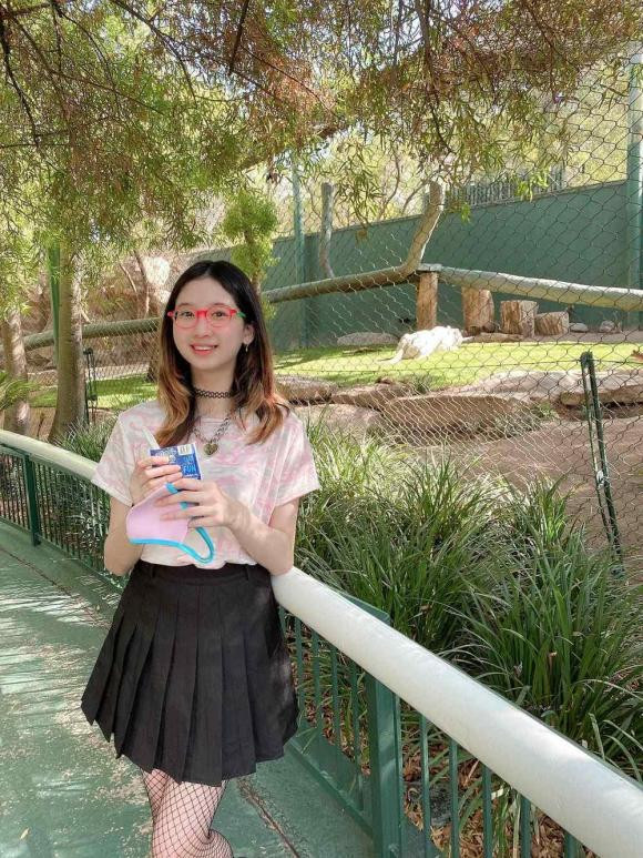 Ở tuổi 13, con gái Minh Thư gây mê mọi ánh nhìn với dung mạo thanh tú ảnh 7