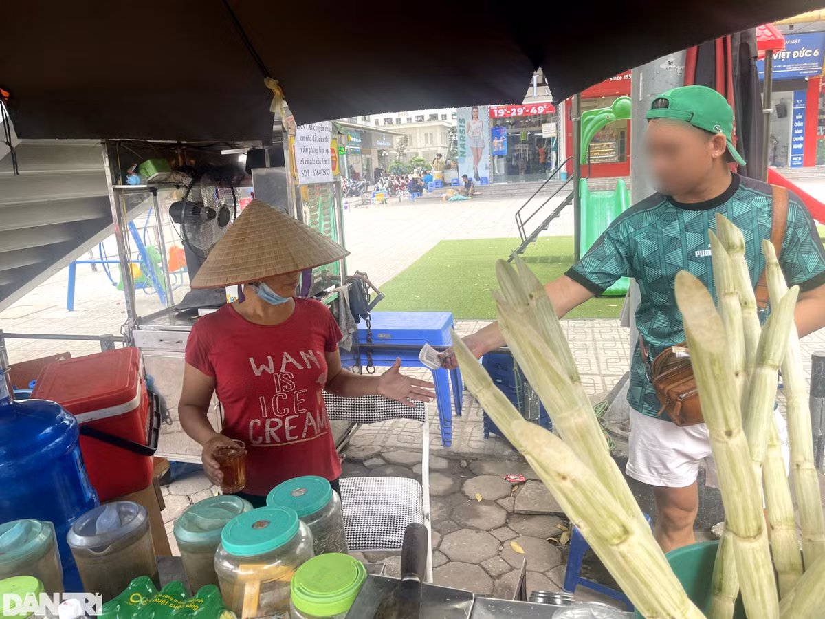 Bán nghìn cốc nước ngày nóng, chủ quán ở Hà Nội kiếm 50 triệu đồng/tháng ảnh 8