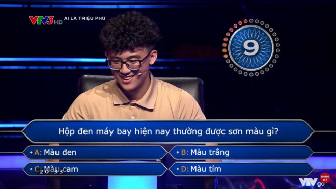 9X dien trai gay bao mang xa hoi sau khi len song Ai la trieu phu-Hinh-2