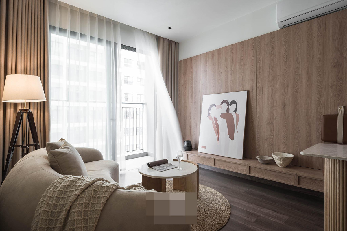 Kiến trúc sư Lê Đức Hòa và cộng sự rất có duyên với những người trẻ tuổi độc thân, cá tính và có gu thẩm mỹ cao. Gia chủ của căn hộ này là một cô gái độc thân, yêu thời trang, style nổi bật.