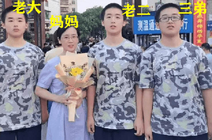 Anh em sinh ba dau vao dai hoc danh tieng nhat TQ va cach day con cua nguoi me