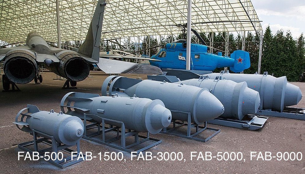 Bom FAB-3000 từng được Nga triển khai trong chiến dịch không kích nhà máy Azovstal ở thành phố Mariupol ở tỉnh Donetsk hồi đầu năm 2022. Theo Avia.