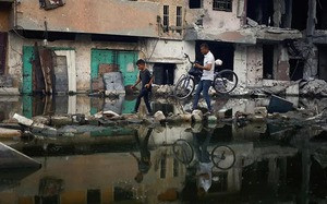 Tranh cãi xung quanh nguồn gốc quả tên lửa rơi trúng bệnh viện nhi tại Kiev