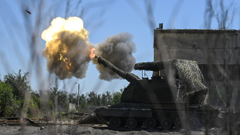 Nga chiếm thêm lãnh thổ, tấn công dữ dội vào các nhà máy quốc phòng Ukraine Nga chiem them lanh tho, tan cong du doi vao cac nha may quoc phong Ukraine