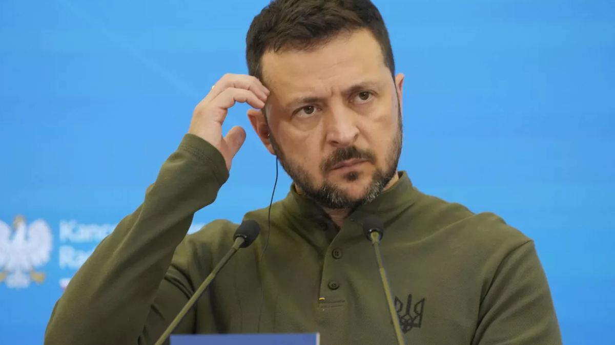 Bao My: Ong Zelensky theo duoi ke hoach bi mat de doc ton quyen luc