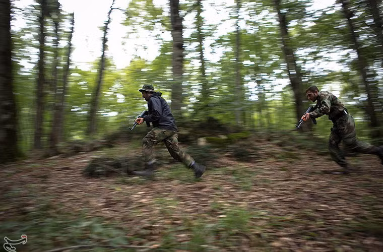 Cơ động chiến đấu.