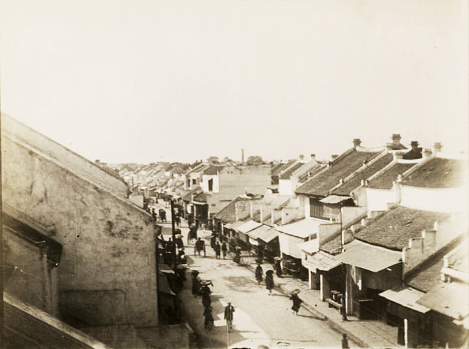 Phố Hàng Đào năm 1910 nhìn từ trên cao. Ảnh: manhai / Flickr.