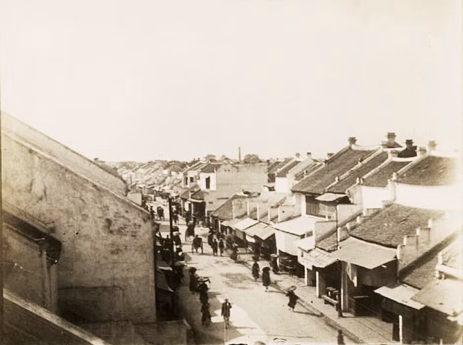 Phố Hàng Đào năm 1910 nhìn từ trên cao. Ảnh: manhai / Flickr.