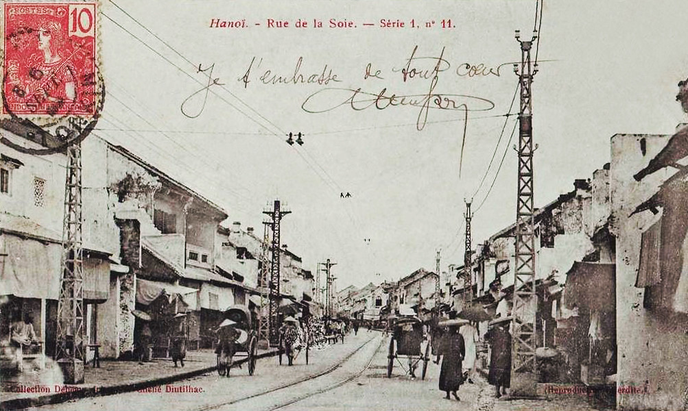 Phố Hàng Đào năm 1905. Ảnh: manhai / Flickr.