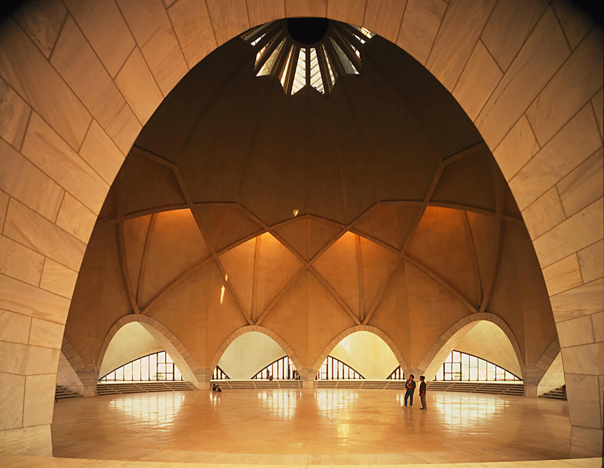 Người sáng lập tôn giáo Baha’i là Baha'u'llah (1817-1892) (có nghĩa là vinh quang của Thượng đế). Đạo Baha’i bắt nguồn từ phong trào tôn giáo Babi ra đời ở Ba Tư, kéo dài từ năm 1844-1852. Ảnh: Fariborz Sahba.