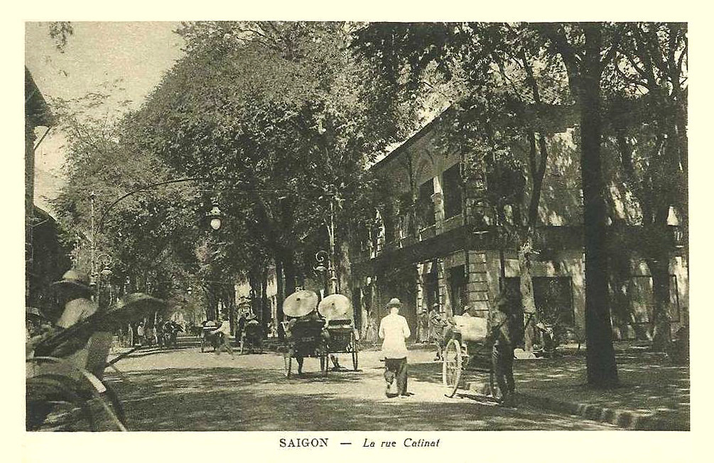 Xe tay hoạt động trên phố Catinat, khoảng cuối thế kỷ 19 đến đầu những năm 1900.