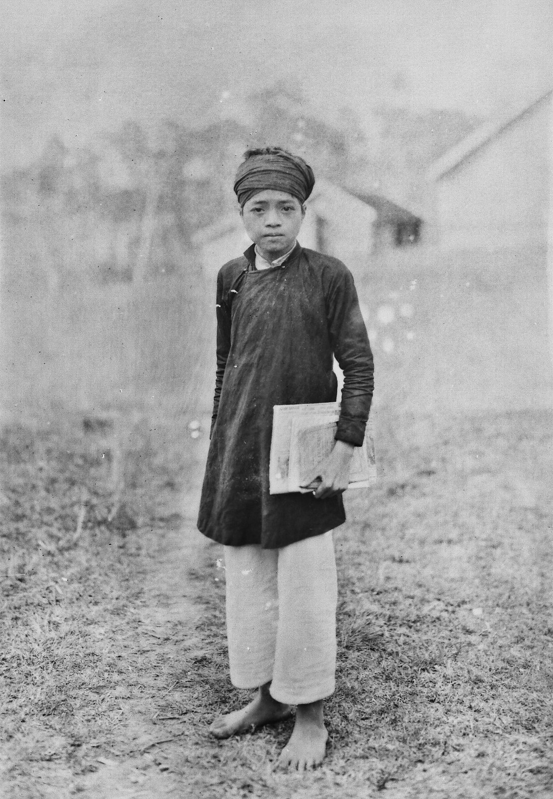 Chân dung một học sinh người dân tộc Thổ.