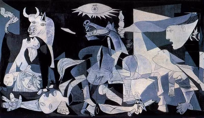 2. Guernica (1937). Đây là bức tranh nổi tiếng nhất của Picasso, mô tả sự tàn phá của thị trấn Guernica trong cuộc nội chiến Tây Ban Nha, với các hình ảnh tượng trưng của đau thương và bạo lực. Đây là một trong những tác phẩm chống chiến tranh mạnh mẽ nhất trong lịch sử. Ảnh: Pinterest.