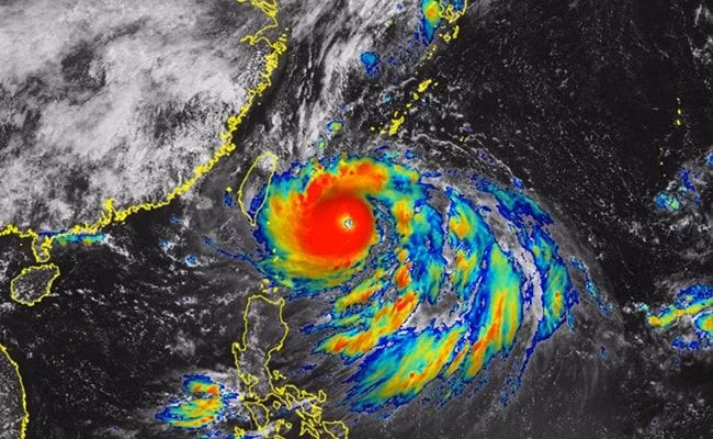 14 quốc gia và vùng lãnh thổ trong khu vực này đã đóng góp tổng cộng 140 cái tên, mỗi quốc gia cung cấp 10 tên. Các tên bão không được đặt theo thứ tự bảng chữ cái như ở một số khu vực khác, mà được luân phiên từ danh sách đã chuẩn bị sẵn.