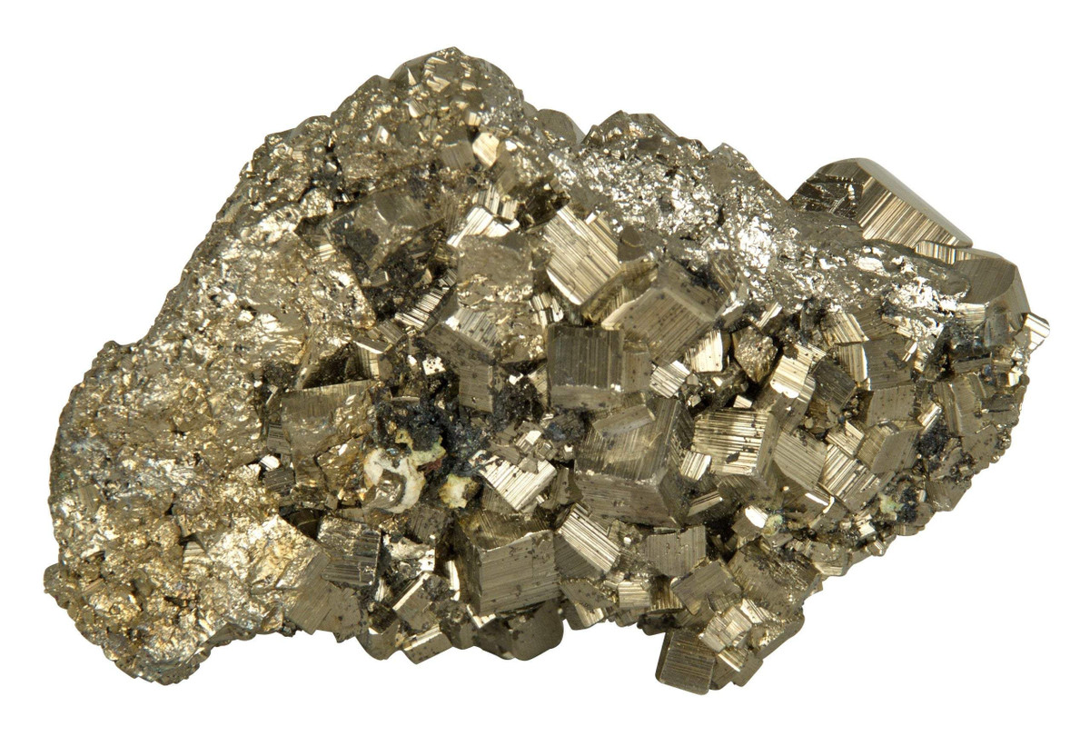  9. Pyrite. Pyrite, còn được gọi là "vàng găm", trông giống vàng với bề mặt sáng bóng nhưng thực chất là một khoáng vật chứa sắt và lưu huỳnh. Pyrite có thể sinh ra tia lửa khi bị va chạm với kim loại, khiến nó được dùng trong việc tạo lửa từ thời cổ đại. Ảnh: Pinterest.