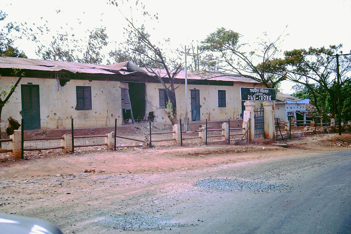 Trường tiểu học Cộng đồng Phú Cường. Ảnh: Paul Moore.