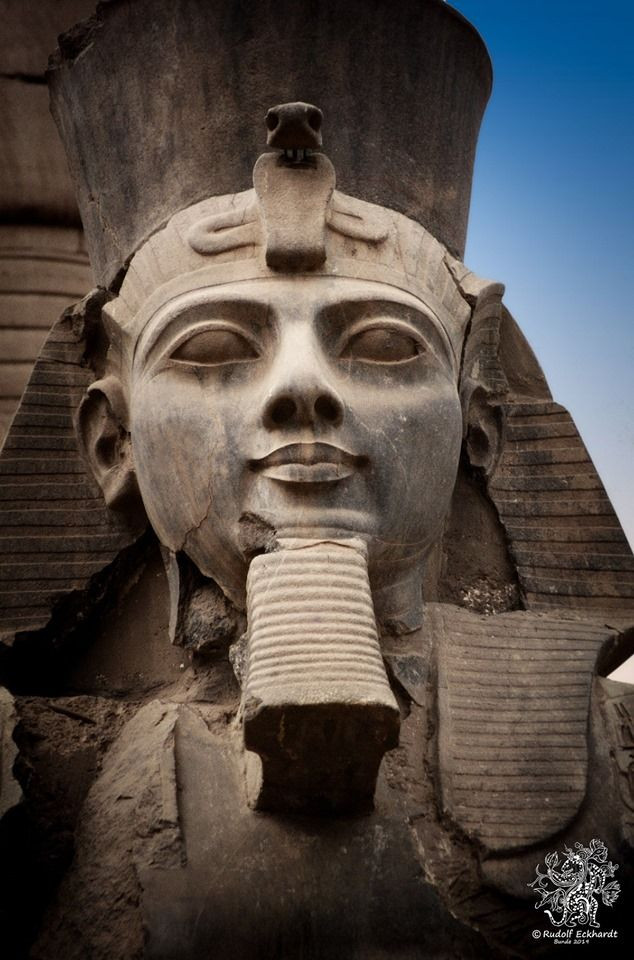  11. Ramses II (1279–1213 TCN). Nước: Ai Cập. Thành tựu: Ramses II là một trong những pharaoh quyền lực nhất, nổi tiếng với trận Kadesh chống lại người Hittite và xây dựng các công trình vĩ đại như đền Abu Simbel. Ảnh: Pinterest.