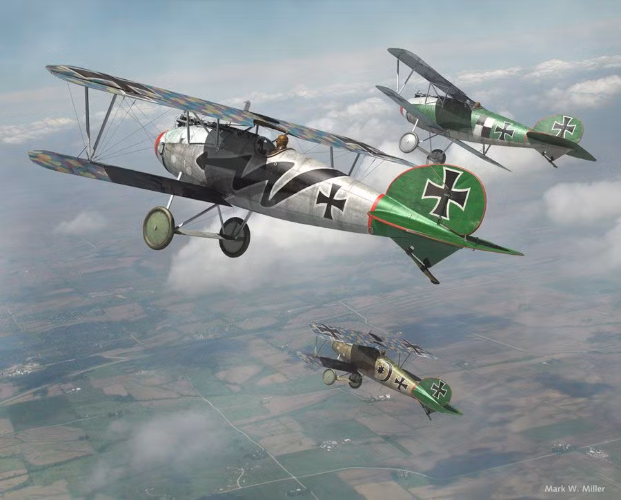  6. Máy bay chiến đấu: Được sử dụng ban đầu cho trinh sát, sau đó được trang bị súng máy để không chiến và ném bom nhẹ. Ảnh: Pinterest.