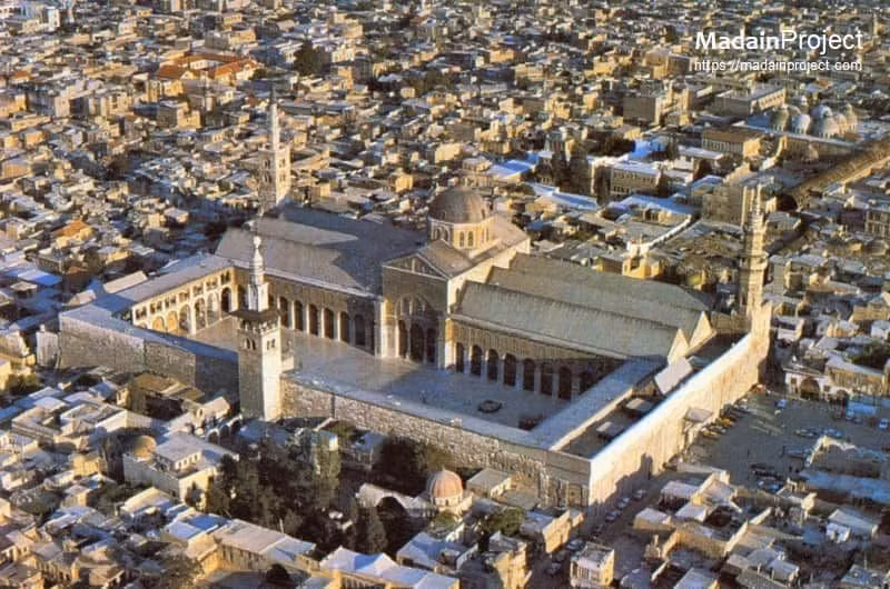  6. Thánh đường Al-Umariyya (Umayyad) . Địa điểm: Damascus, Syria. Đặc điểm: Một trong những thánh đường lớn và cổ nhất thế giới, có kiến trúc tuyệt đẹp và nhiều di tích lịch sử. Ảnh: Pinterest.