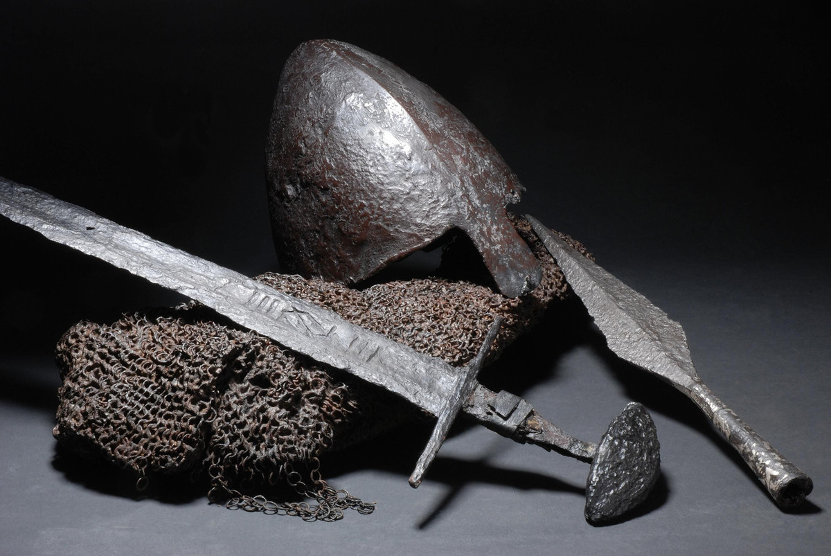  13. Skofnung. Chủ nhân: Vua Hrólf Kraki (Thần thoại Bắc Âu). Đặc điểm: Skofnung là thanh gươm của vị vua thần thoại Hrólf Kraki, được cho là có sức mạnh siêu nhiên và không bao giờ mất độ sắc bén. Ảnh: Pinterest.